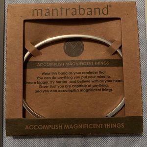 NEW mantraband “Accomplish Magnificent Things”